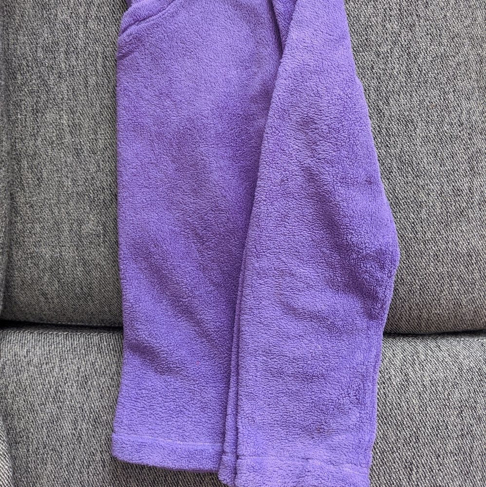 Sweaters - Picture 6 of 9